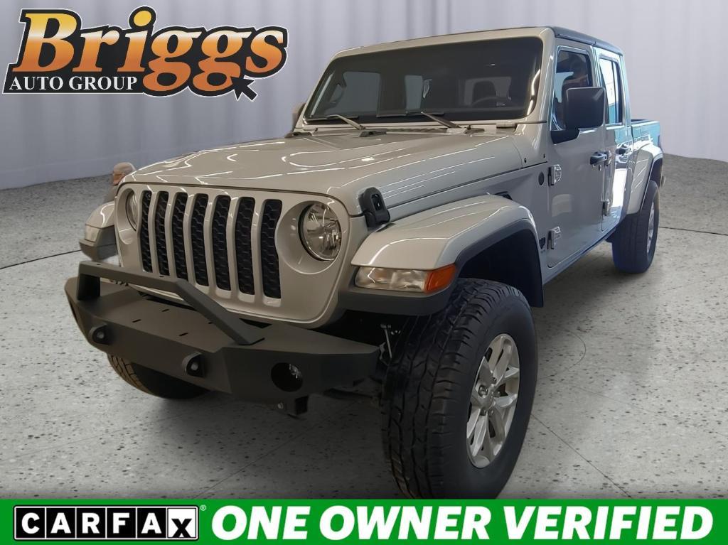 used 2023 Jeep Gladiator car, priced at $28,995