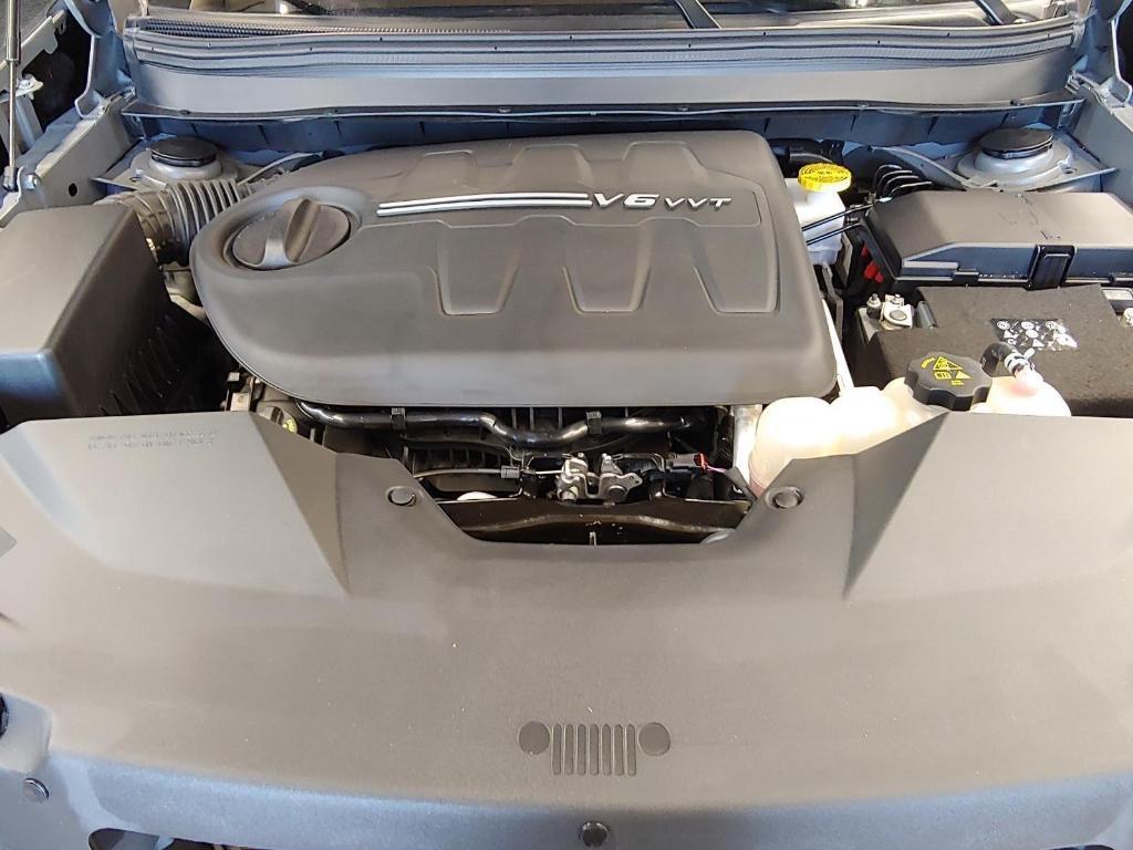 used 2022 Jeep Cherokee car, priced at $25,495