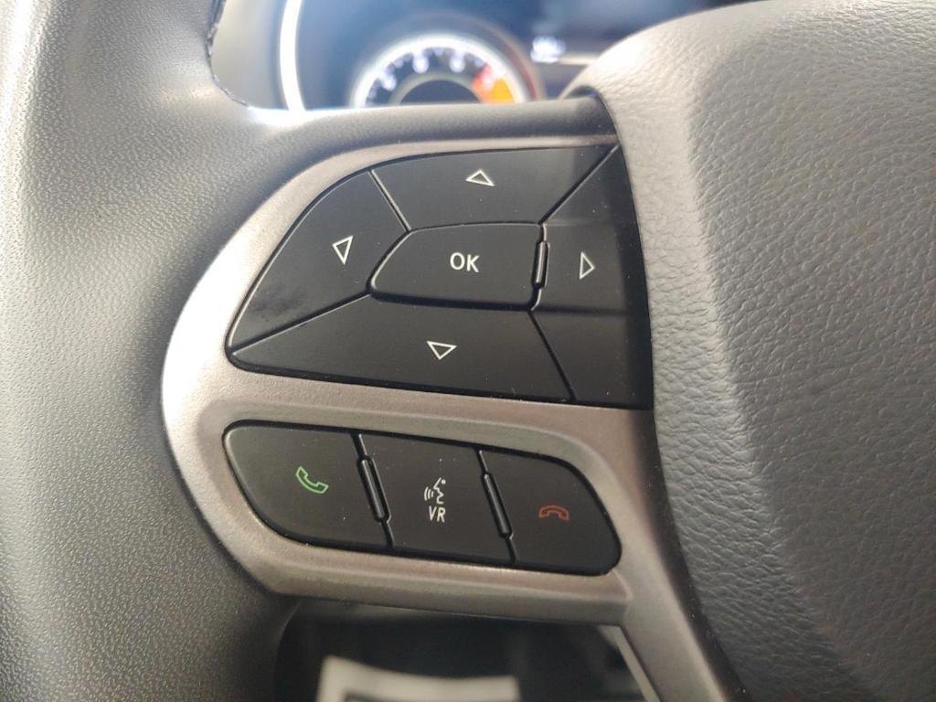 used 2022 Jeep Cherokee car, priced at $25,495