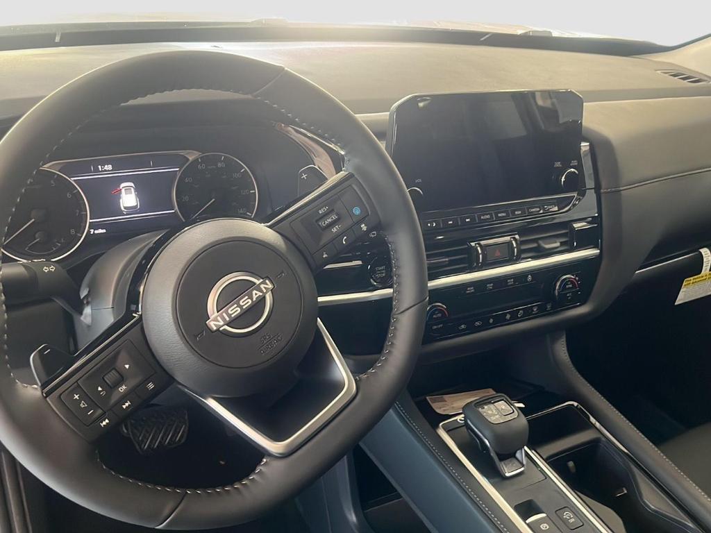 new 2025 Nissan Pathfinder car, priced at $43,877