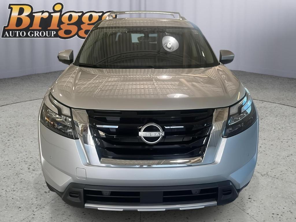 new 2025 Nissan Pathfinder car, priced at $43,877