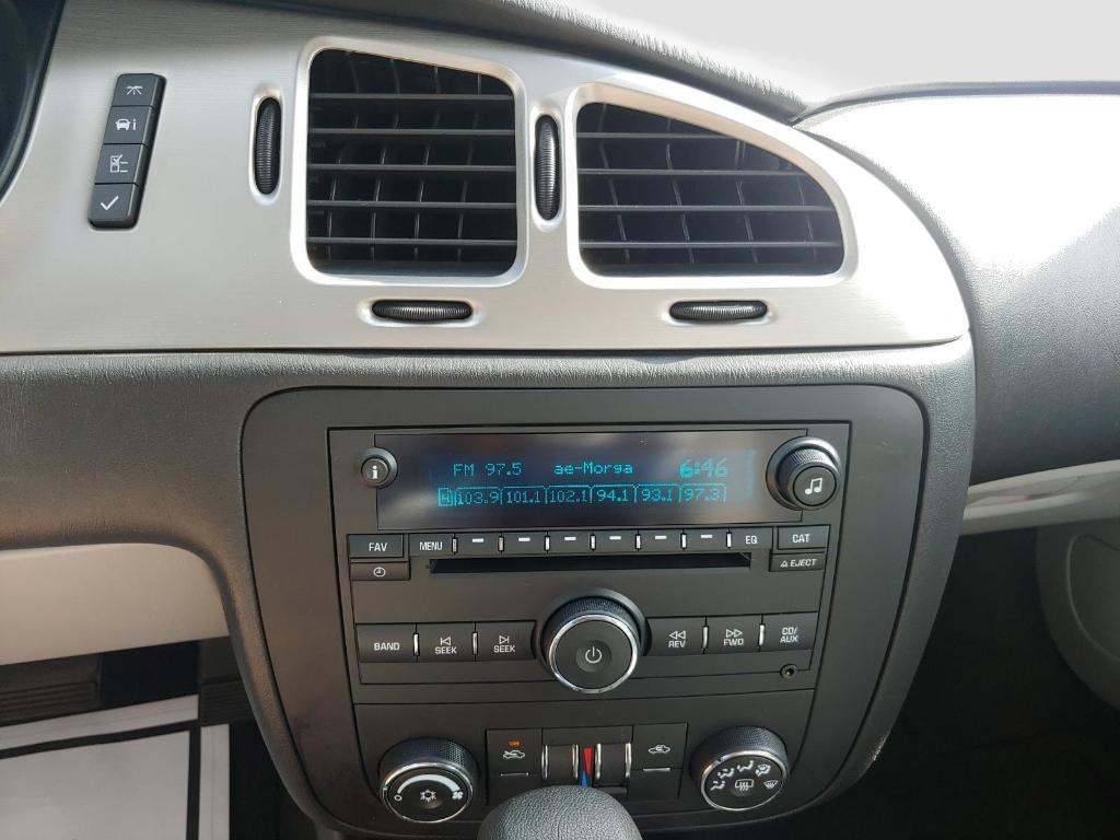 used 2006 Chevrolet Monte Carlo car, priced at $12,900