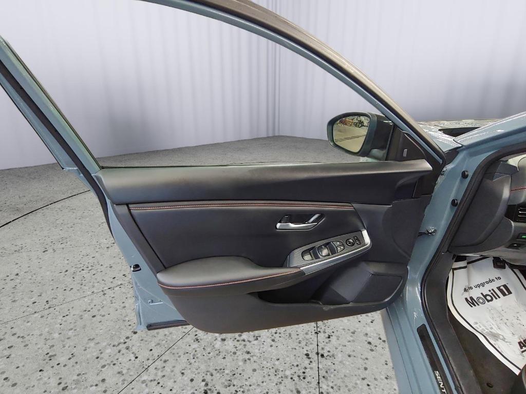 new 2025 Nissan Sentra car