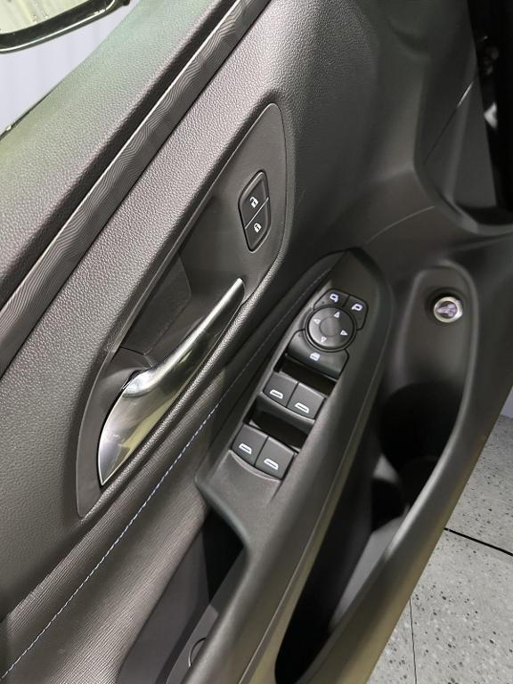 new 2025 Buick Envista car, priced at $27,634