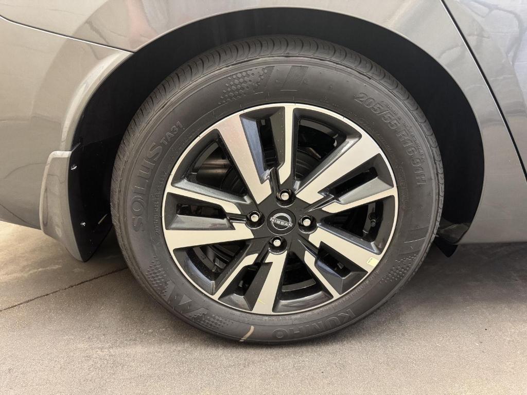 new 2025 Nissan Versa car, priced at $21,958