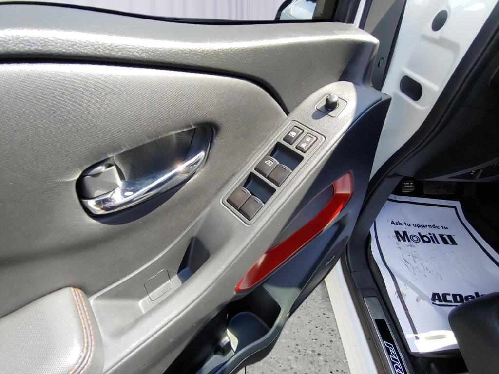 used 2023 Nissan Frontier car, priced at $40,995