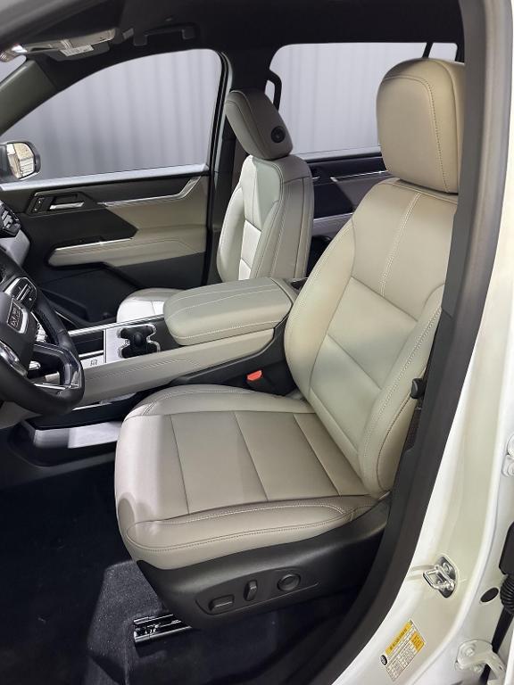 new 2025 GMC Acadia car, priced at $47,224