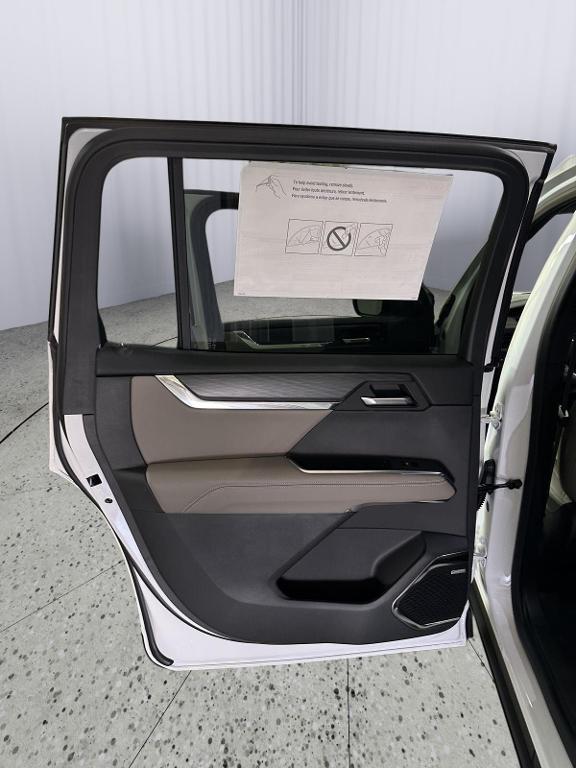 new 2025 GMC Acadia car, priced at $47,224