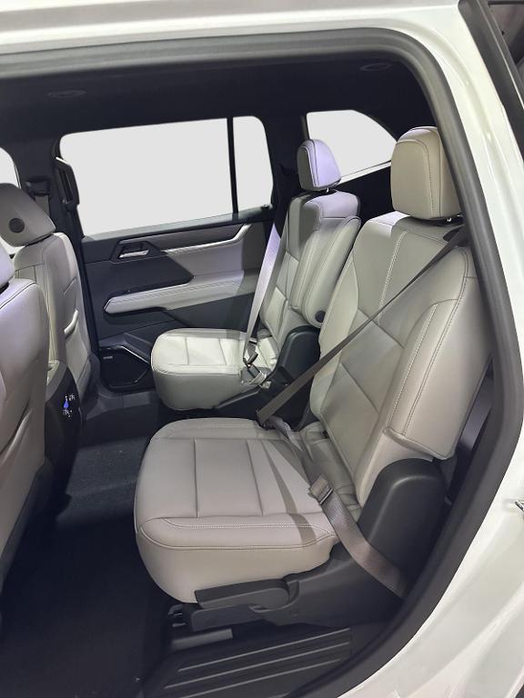 new 2025 GMC Acadia car, priced at $47,224