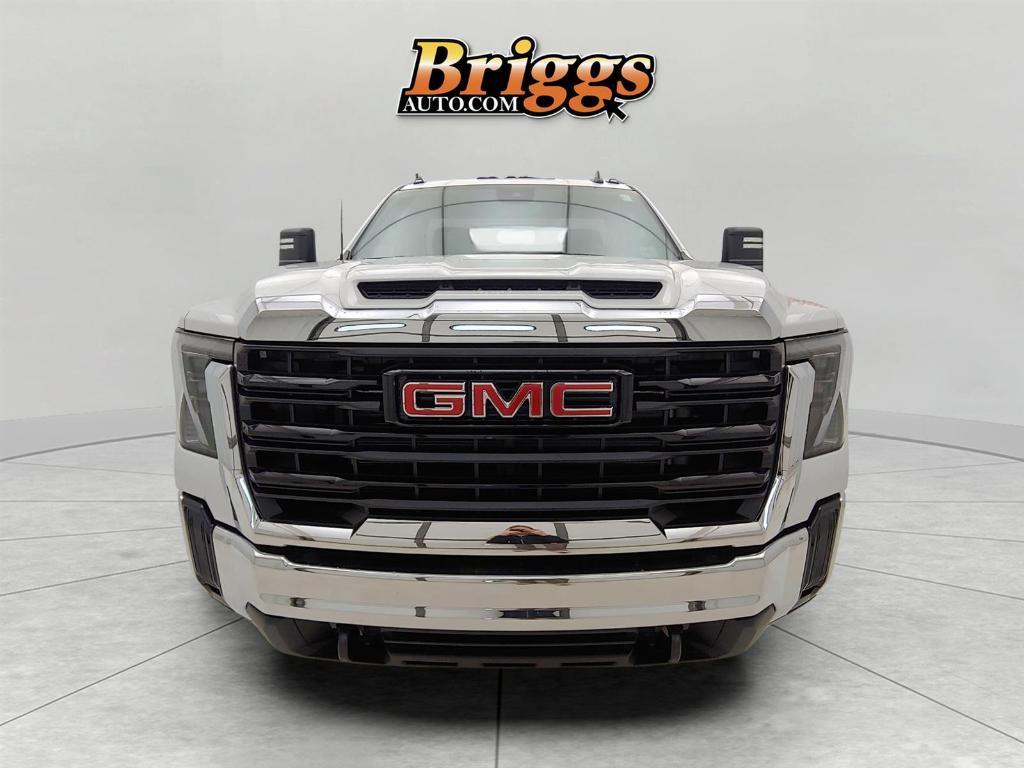 new 2025 GMC Sierra 3500 car, priced at $47,942