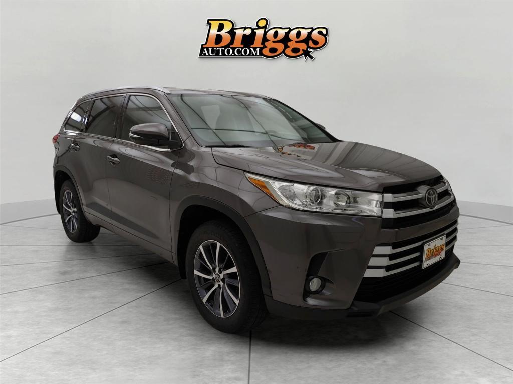 used 2017 Toyota Highlander car, priced at $20,695