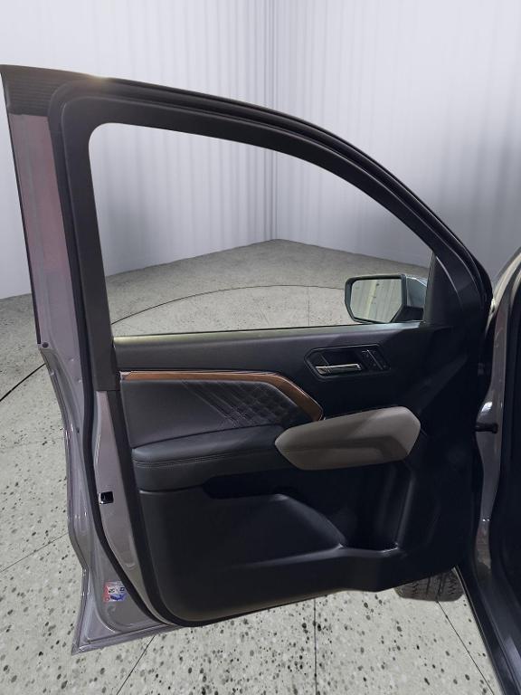 new 2025 GMC Canyon car, priced at $51,295