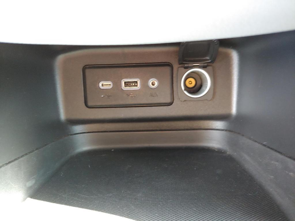 used 2023 Chevrolet Equinox car, priced at $22,900