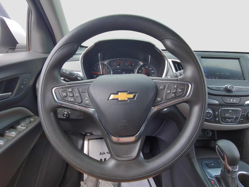 used 2023 Chevrolet Equinox car, priced at $22,900