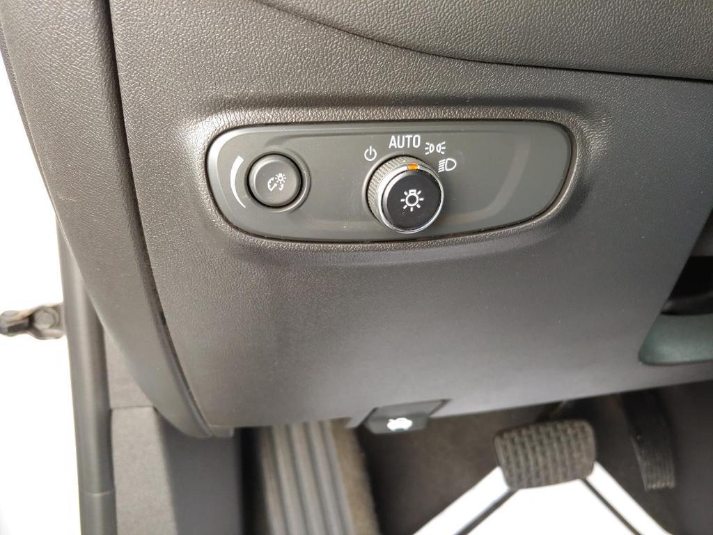 used 2023 Chevrolet Equinox car, priced at $22,900