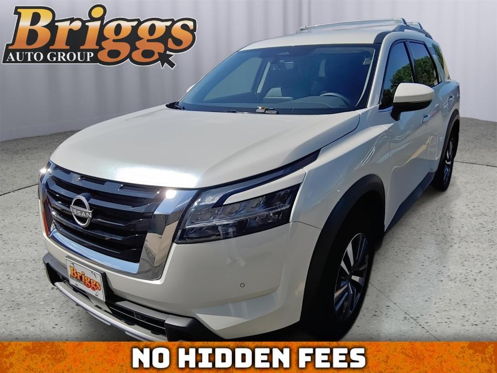 used 2024 Nissan Pathfinder car, priced at $35,995