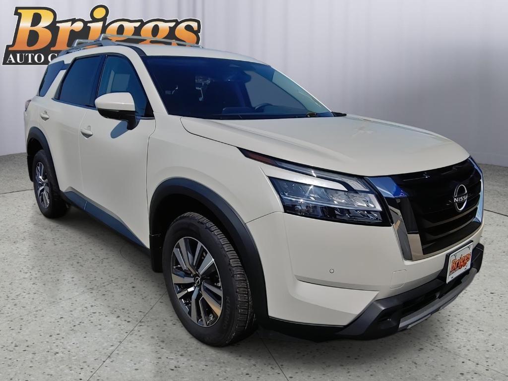 used 2024 Nissan Pathfinder car, priced at $39,900