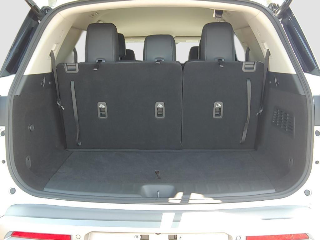 used 2024 Nissan Pathfinder car, priced at $39,900
