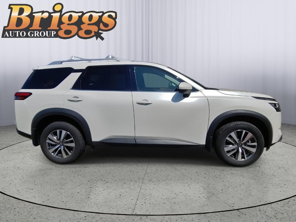 used 2024 Nissan Pathfinder car, priced at $39,900