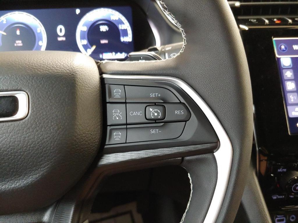 used 2024 Jeep Grand Cherokee car, priced at $37,995