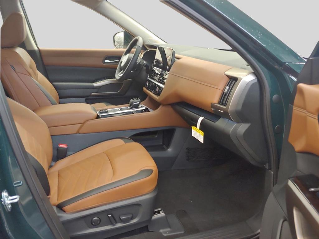 new 2025 Nissan Pathfinder car, priced at $49,887