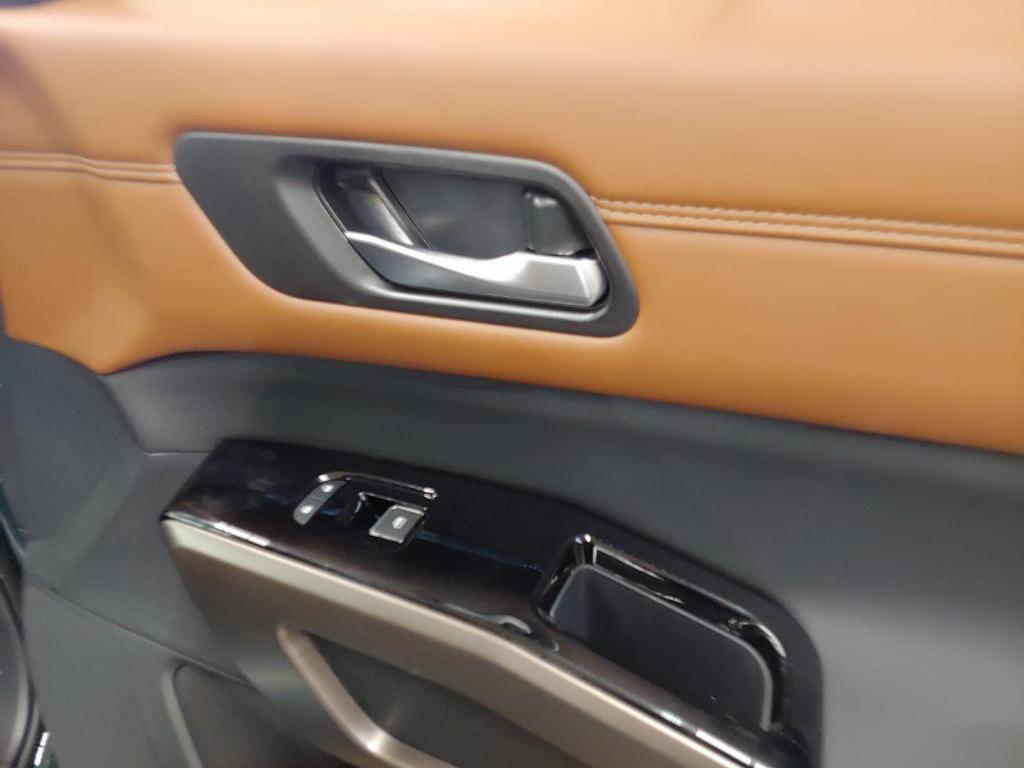 new 2025 Nissan Pathfinder car, priced at $49,887