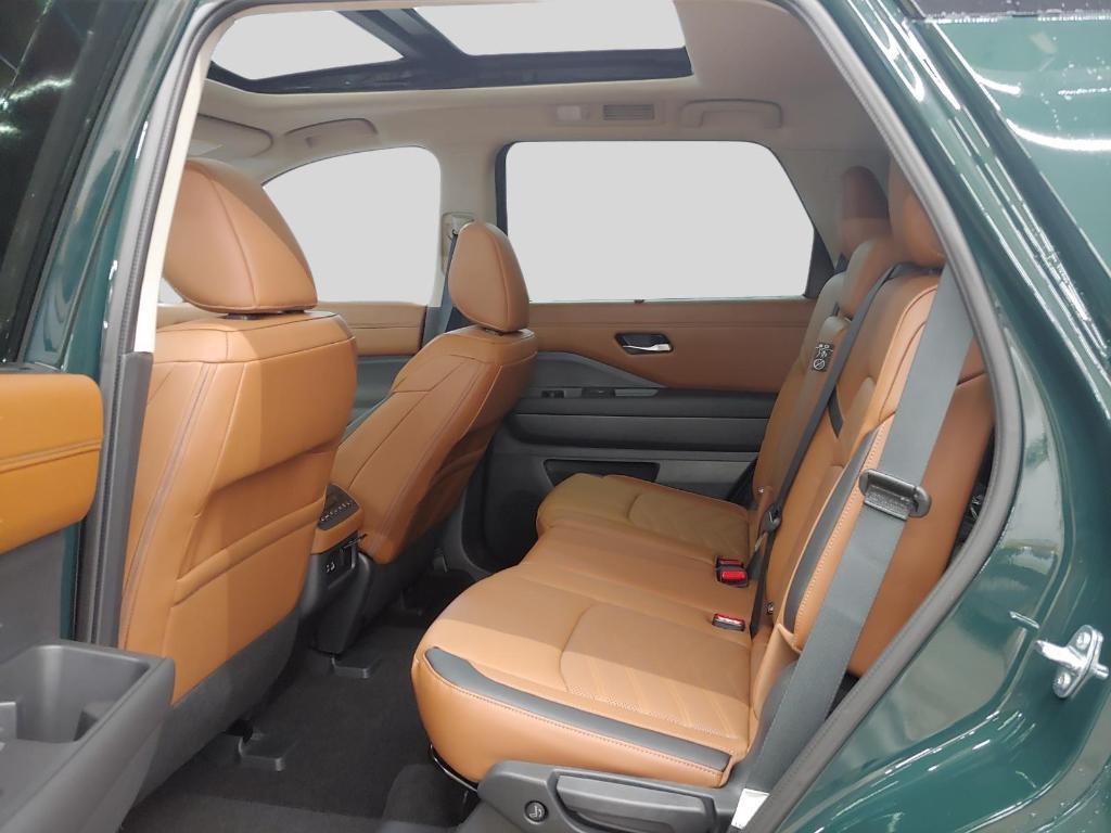 new 2025 Nissan Pathfinder car, priced at $49,887