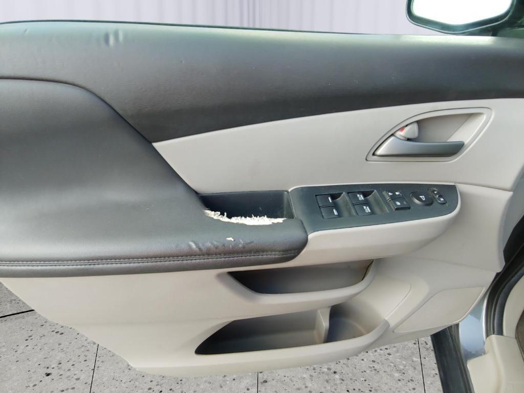 used 2011 Honda Odyssey car, priced at $5,995