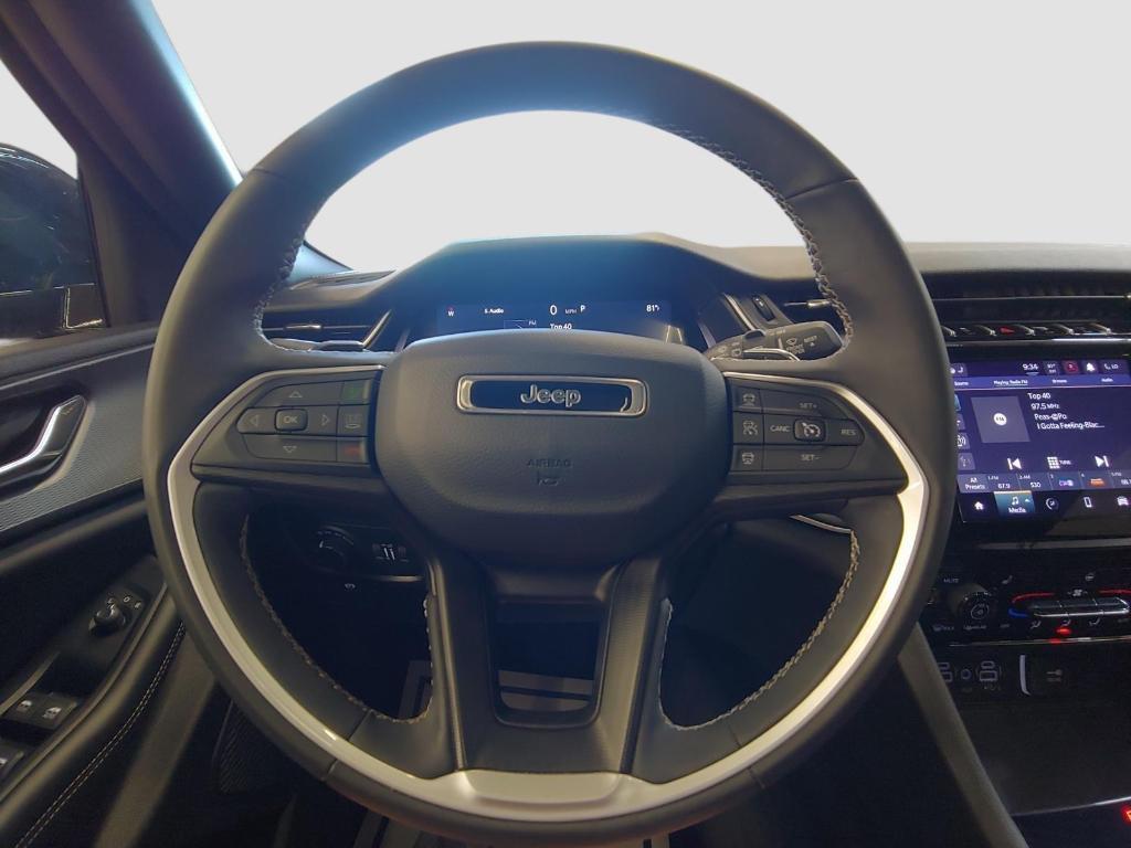 used 2024 Jeep Grand Cherokee car, priced at $33,000