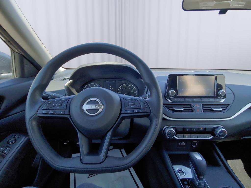used 2023 Nissan Altima car, priced at $19,900