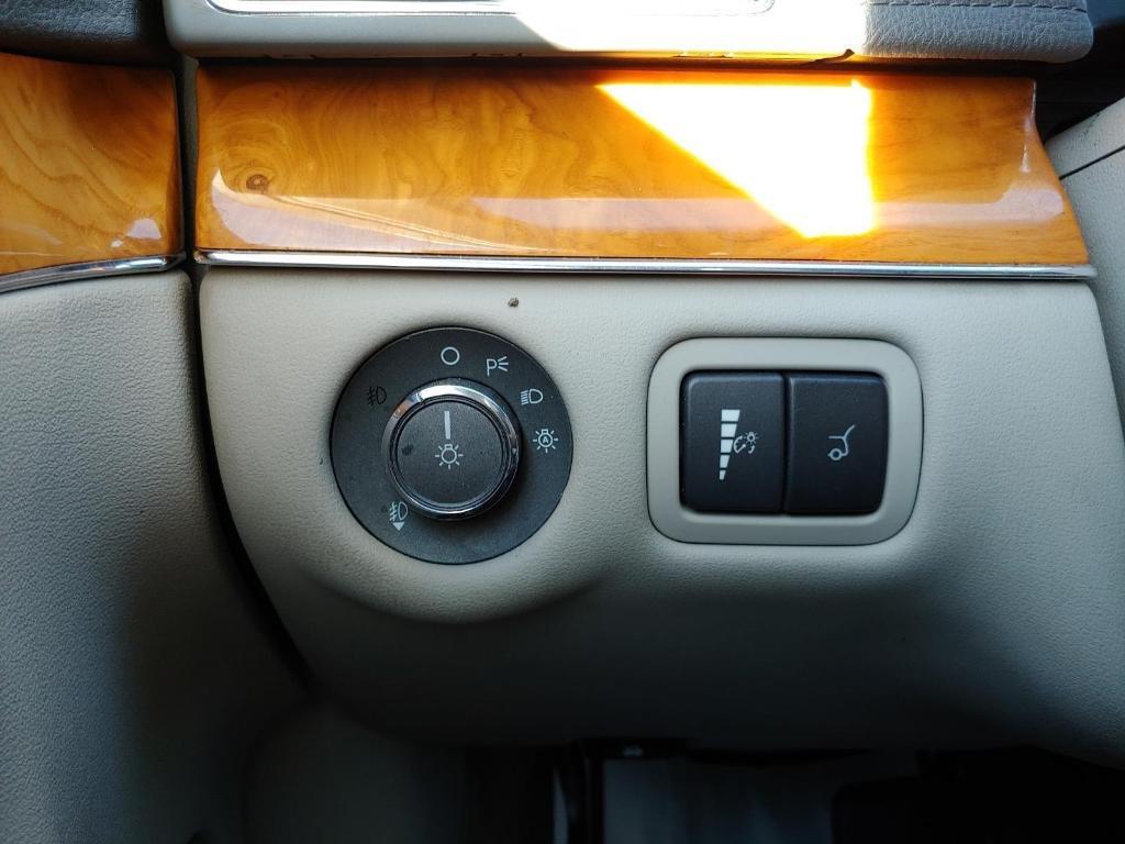 used 2010 Lincoln MKT car, priced at $7,995