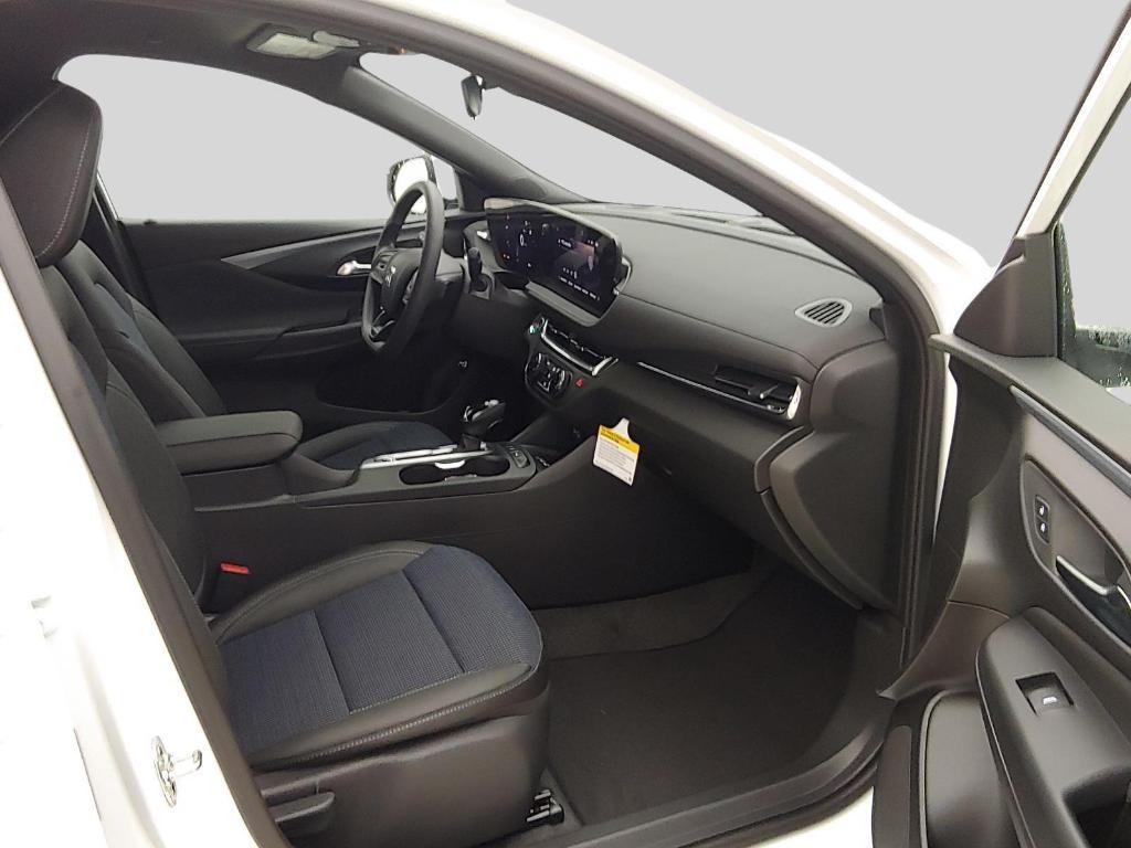 new 2025 Buick Envista car, priced at $24,496