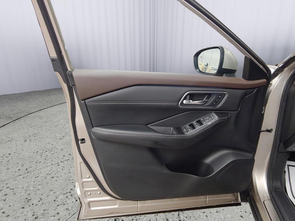 used 2022 Nissan Rogue car, priced at $29,900