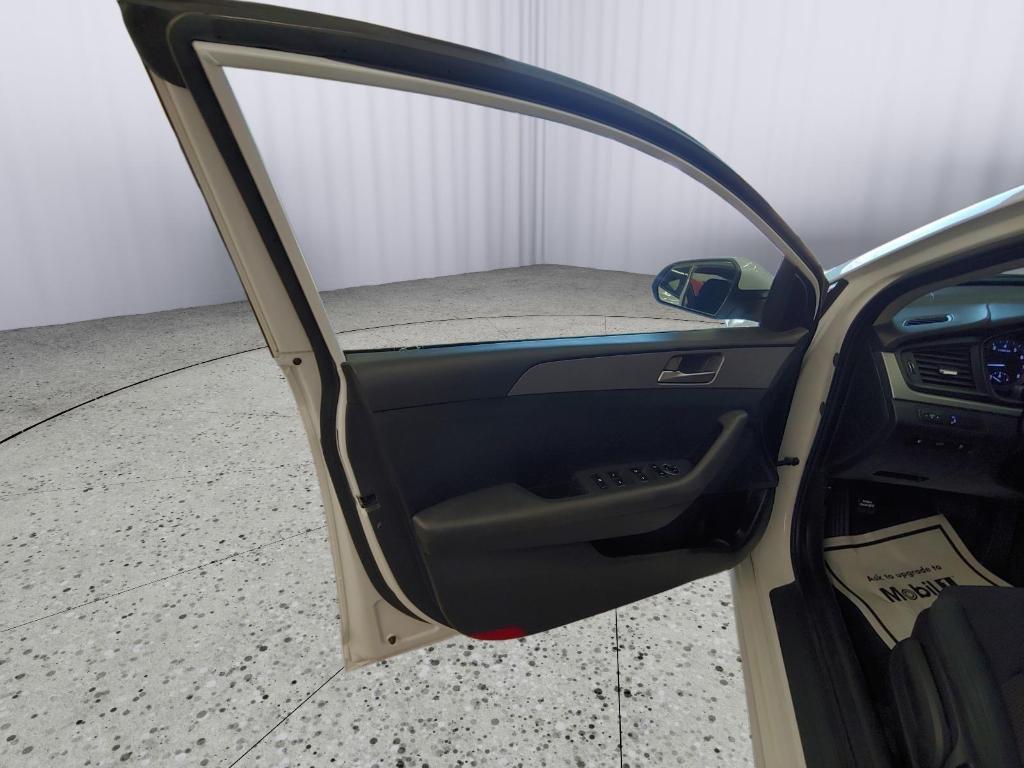 used 2018 Hyundai Sonata car