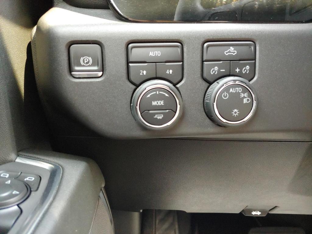used 2024 Chevrolet Silverado 1500 car, priced at $45,995