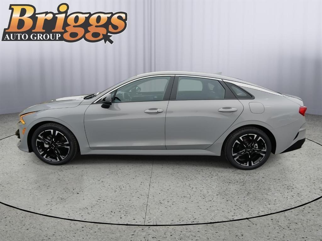 used 2023 Kia K5 car