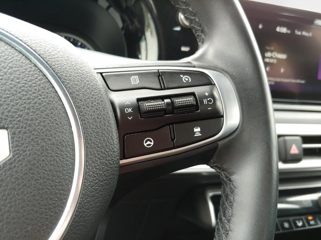 used 2023 Kia K5 car