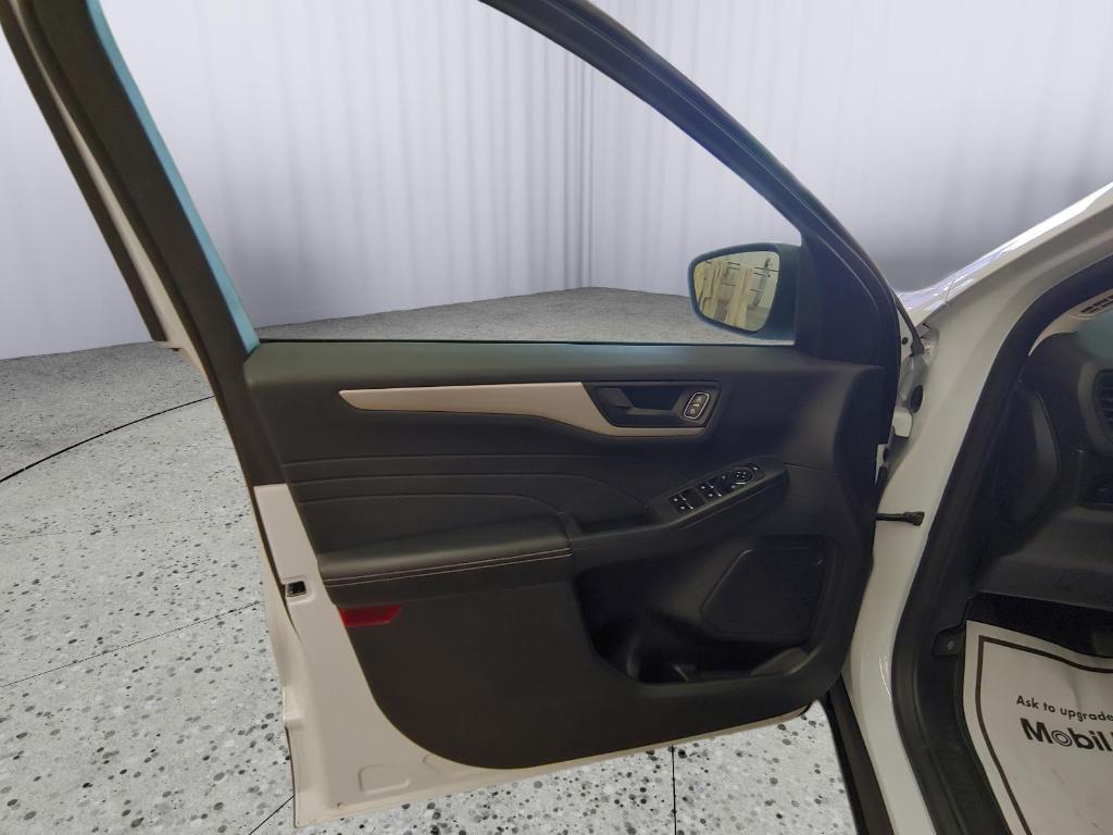 used 2022 Ford Escape car, priced at $21,800