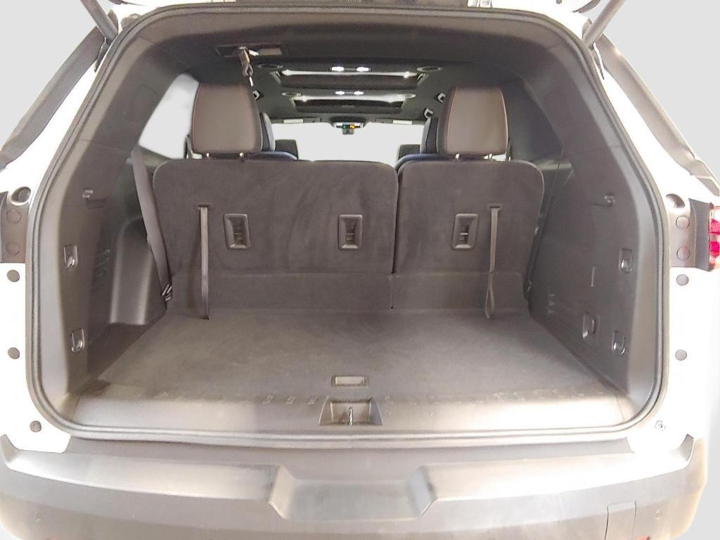 used 2022 Chevrolet Traverse car, priced at $34,500