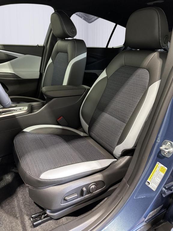 new 2025 Buick Envista car, priced at $25,867