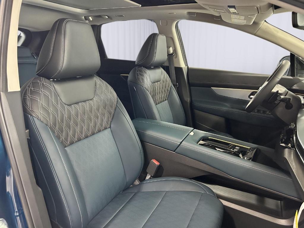 new 2025 Nissan Murano car, priced at $50,596