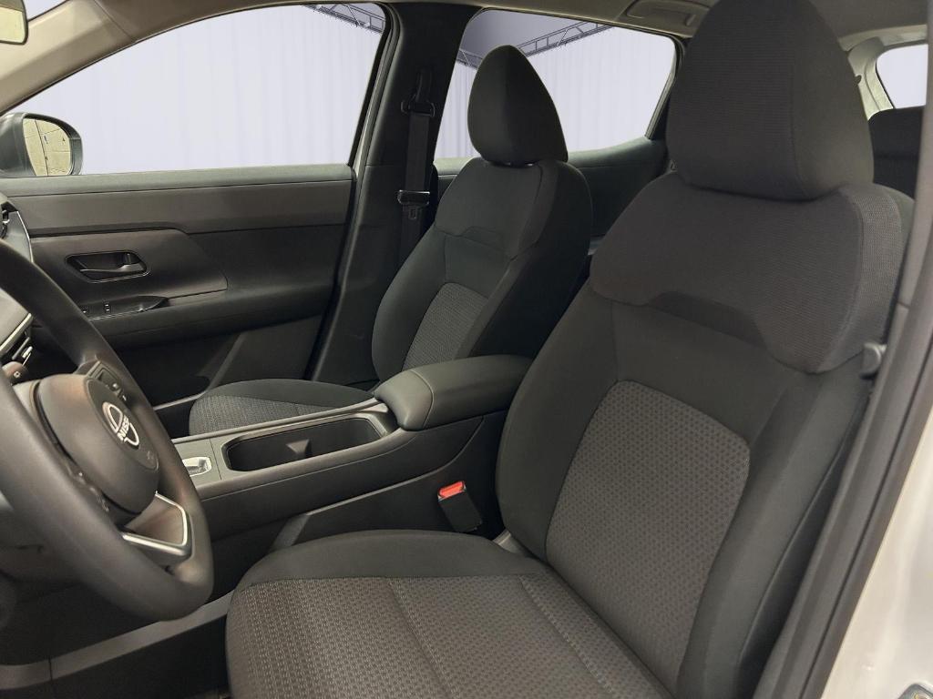 new 2025 Nissan Kicks car, priced at $24,325