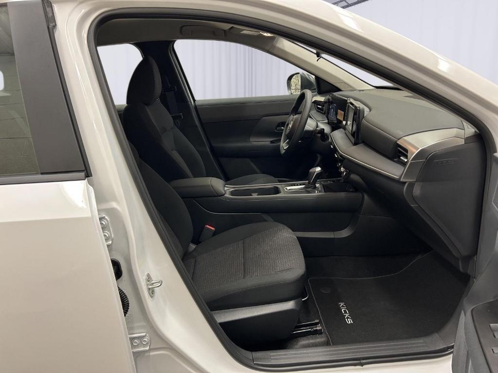 new 2025 Nissan Kicks car, priced at $24,325