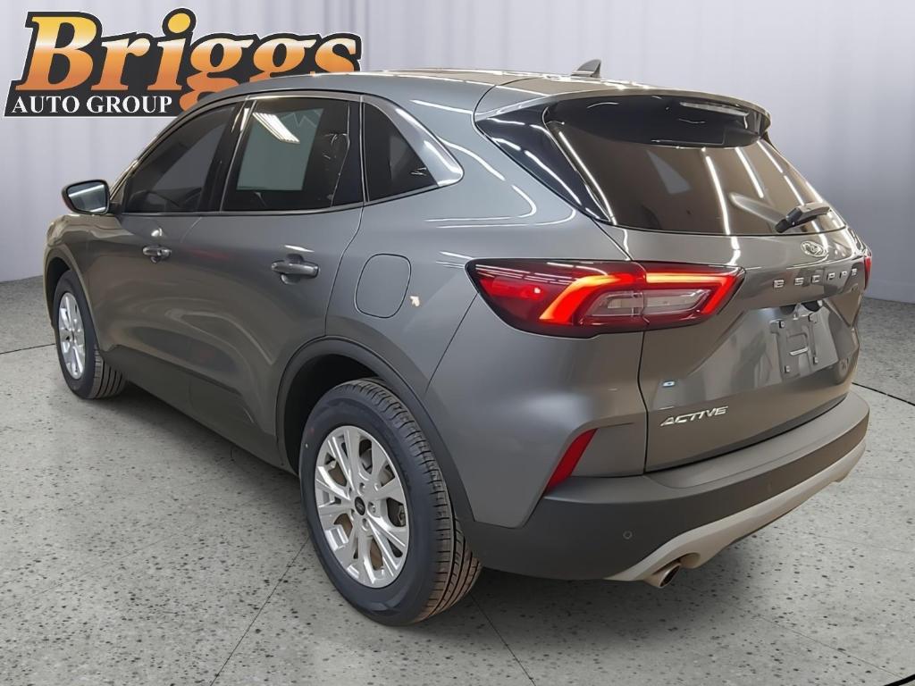used 2024 Ford Escape car, priced at $19,995