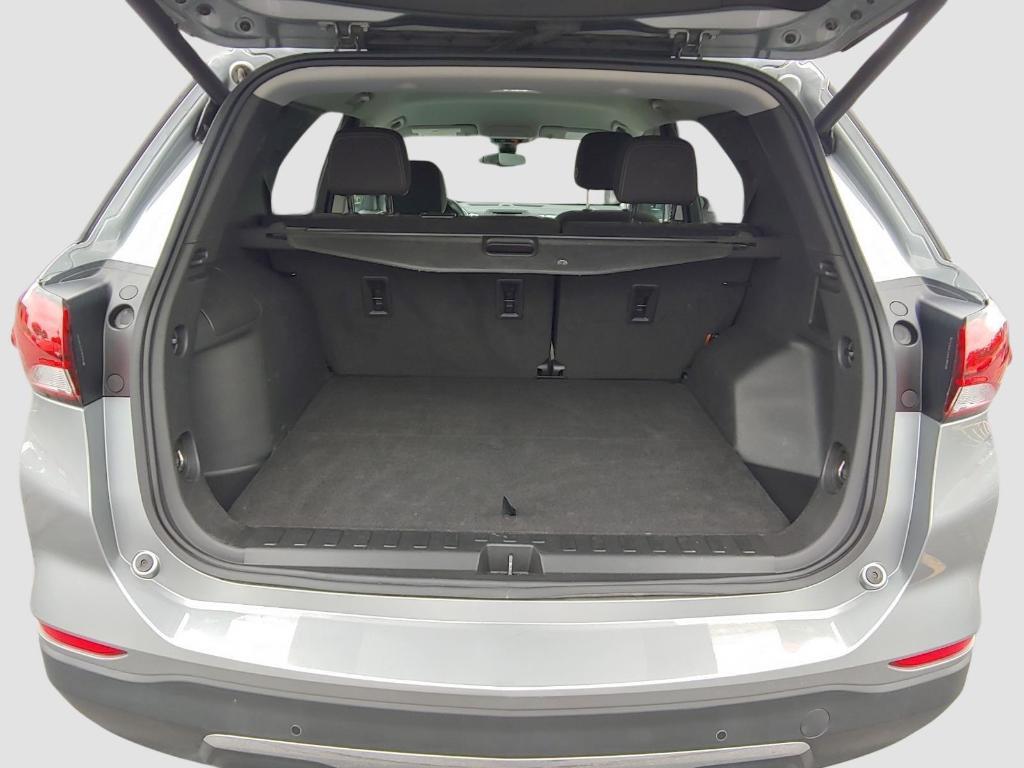 used 2023 Chevrolet Equinox car, priced at $21,700