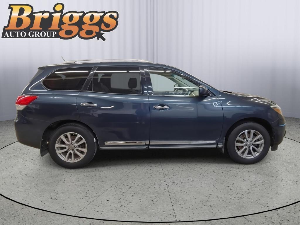 used 2016 Nissan Pathfinder car, priced at $10,995