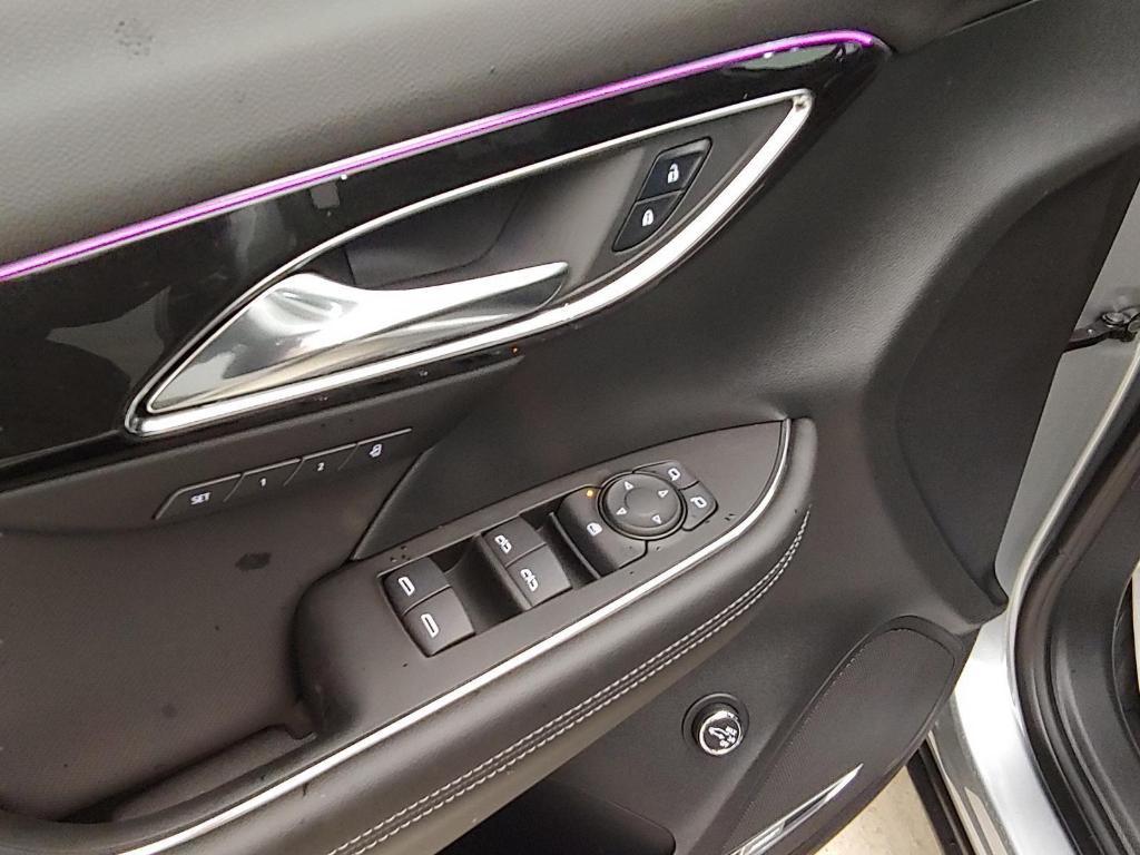 new 2025 Buick Envision car, priced at $36,048