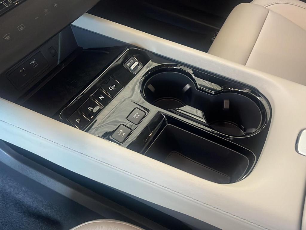new 2025 Nissan Murano car, priced at $42,021