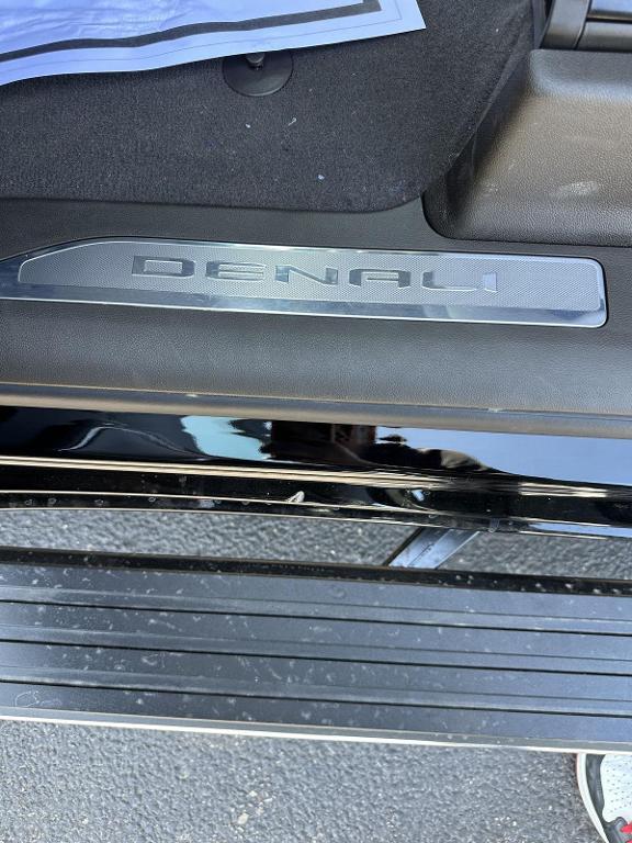 new 2025 GMC Sierra 1500 car, priced at $71,622