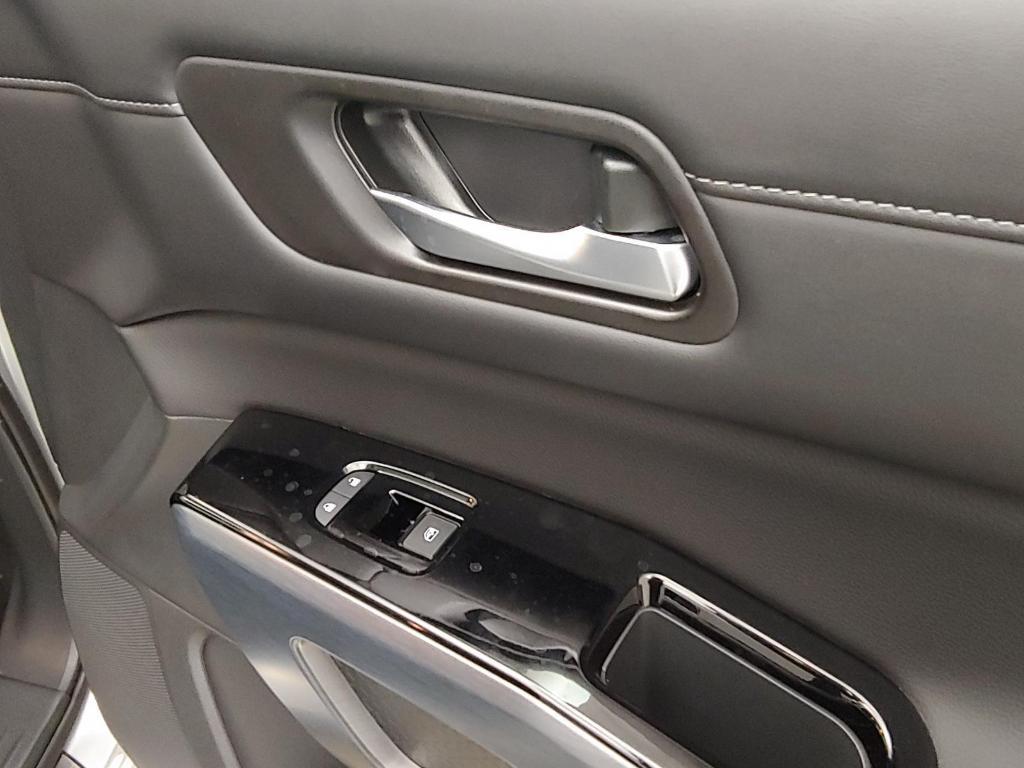 new 2025 Nissan Pathfinder car, priced at $47,279
